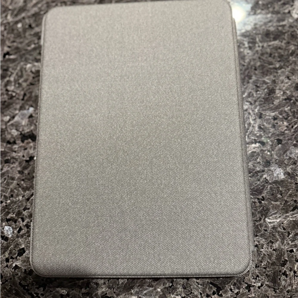 Logitech Charcoal Tablet Case